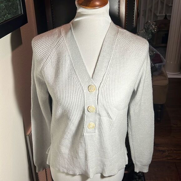 Mi Ami small Sweater in Pale Gray. WT251 - Picture 1 of 6